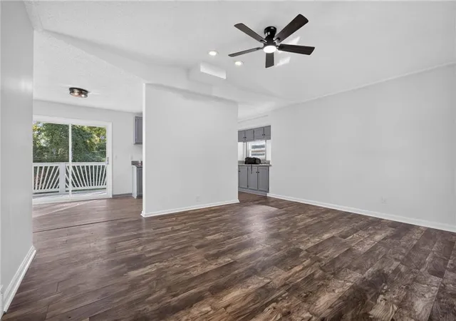 Photo 3 of Single family home for sale at 4909 N Manchester Ave, Kansas City, MO 64119 | MLS# 2646289 | Listing updated on 2026-10-10