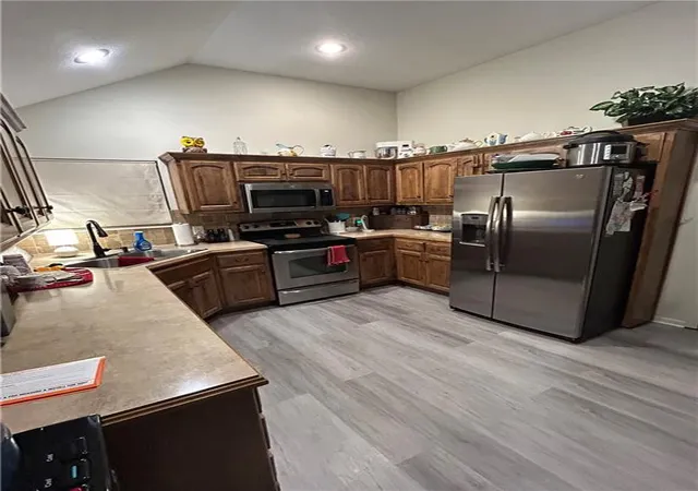 Photo 2 of Sale Pending at 8935 Ne 116th Place, Kansas City, MO 64157 | MLS# 2646290 | Listing updated on 2026-10-17