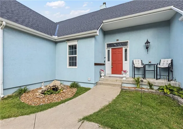 Photo 3 of Single family home for sale at 7407 Marion Ave, Kansas City, MO 64133 | MLS# 2646291 | Listing updated on 2026-10-08