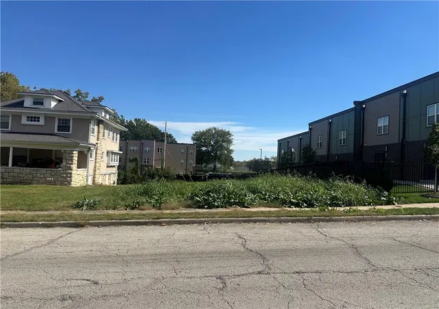 Photo 1 of Land for sale at 2737 Forest Ave, Kansas City, MO 64109 | MLS# 2646297 | Listing updated on 2026-10-12
