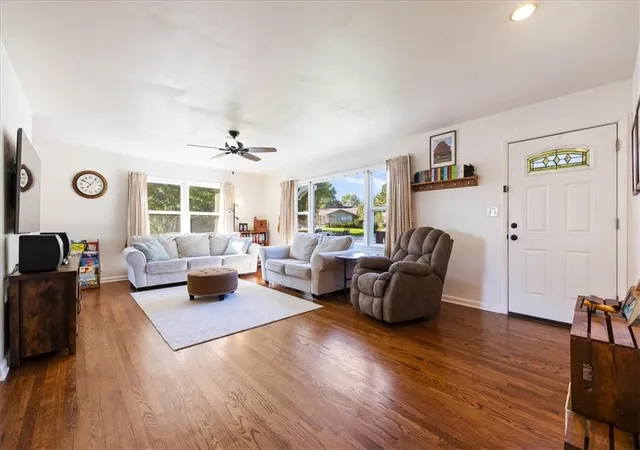 Photo 4 of Single family home for sale at 1606 NE 68th Place, Kansas City, MO 64118 | MLS# 2646302 | Listing updated on 2026-10-09