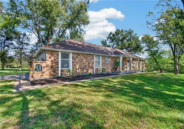 Photo 3 of Single family home for sale at 7404 E 197th Street, Belton, MO 64012 | MLS# 2646303 | Listing updated on 2026-10-10