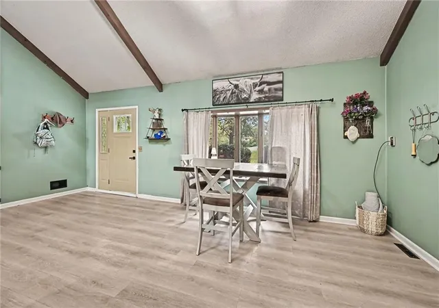 Photo 4 of Single family home for sale at 14900 E Kentucky Rd, Independence, MO 64050 | MLS# 2646309 | Listing updated on 2026-10-21
