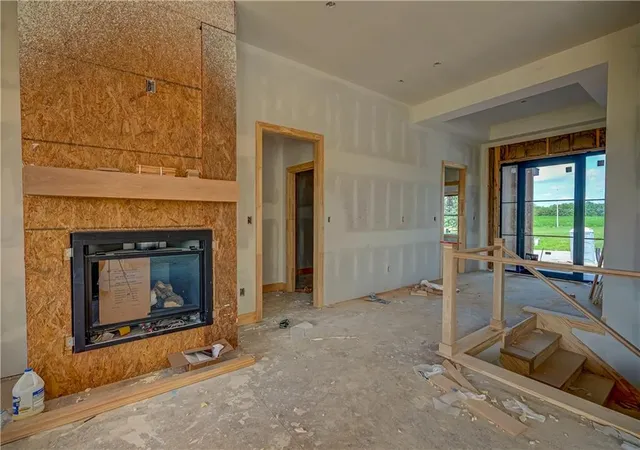 Photo 3 of Single family home for sale at 13 Red Fox Cir, Lake Winnebago, MO 64034 | MLS# 2646315 | Listing updated on 2026-10-10