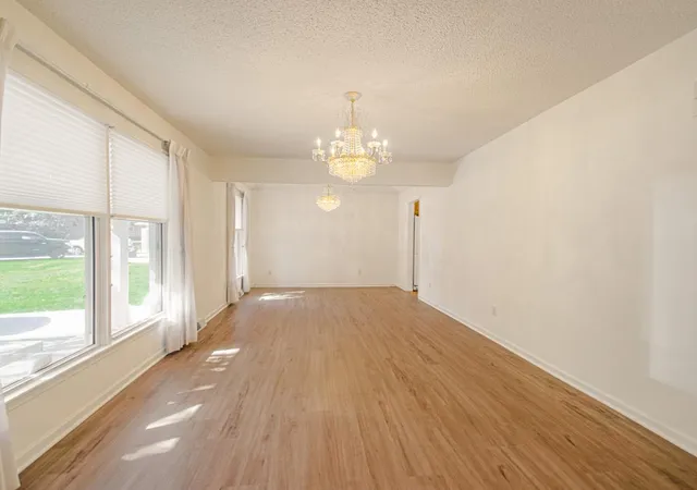 Photo 3 of Single family home for sale at 14616 E 43rd Street S, Independence, MO 64055 | MLS# 2646316 | Listing updated on 2026-10-17