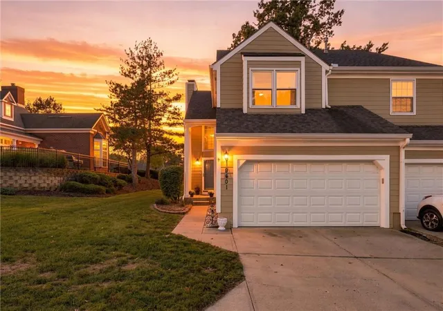 Photo 2 of Townhouse for sale at 9401 W 120th Street, Overland Park, KS 66213 | MLS# 2646328 | Listing updated on 2026-10-21