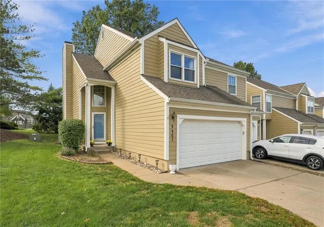 Photo 3 of Townhouse for sale at 9401 W 120th Street, Overland Park, KS 66213 | MLS# 2646328 | Listing updated on 2026-10-21