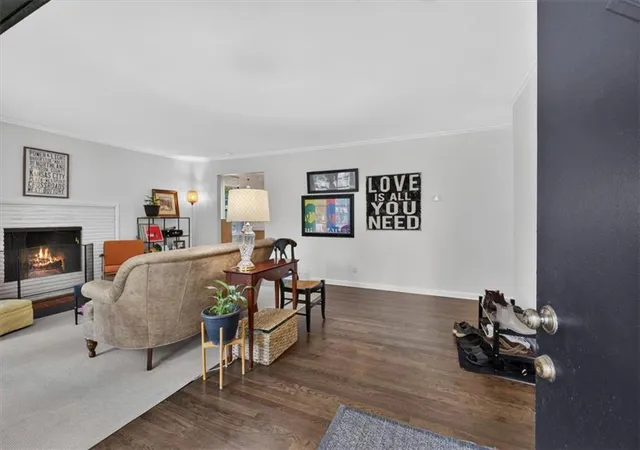 Photo 3 of Single family home for sale at 9516 Wyandotte St, Kansas City, MO 64114 | MLS# 2646331 | Listing updated on 2026-10-15