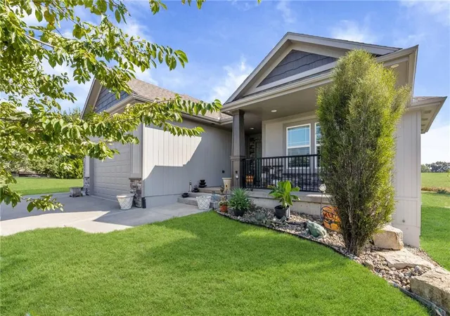 Photo 2 of Single family home for sale at 15109 Linden Ct, Bonner Springs, KS 66012 | MLS# 2646336 | Listing updated on 2026-10-10