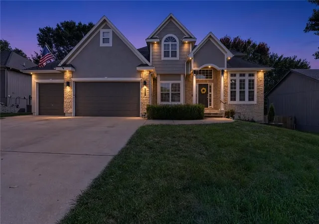 Photo 2 of Single family home for sale at 15815 E 76th Street, Kansas City, MO 64139 | MLS# 2646337 | Listing updated on 2026-10-09