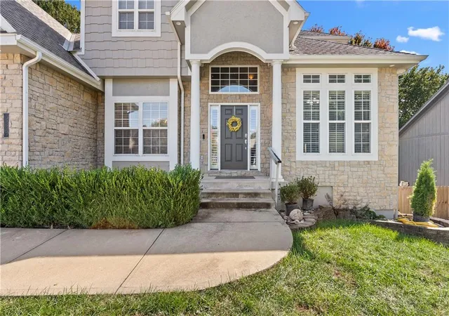 Photo 3 of Single family home for sale at 15815 E 76th Street, Kansas City, MO 64139 | MLS# 2646337 | Listing updated on 2026-10-09