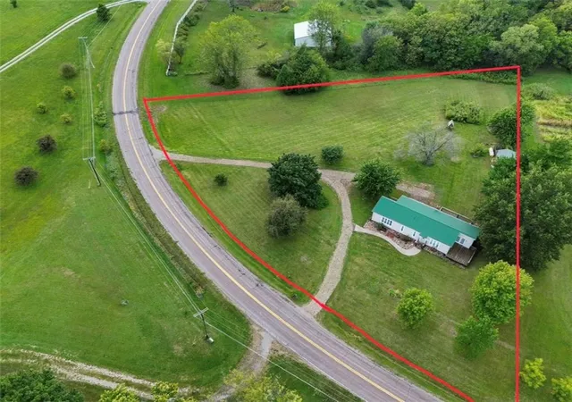 Photo 2 of Single family home for sale at 25499 State Hwy Ee, Maryville, MO 64468 | MLS# 2646344 | Listing updated on 2026-10-09