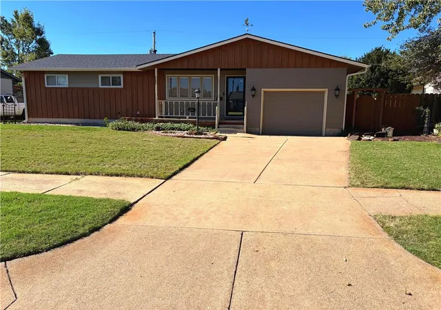 Photo 2 of Single family home for sale at 341 Maple Ave, Salina, KS 67401 | MLS# 2646349 | Listing updated on 2026-10-10