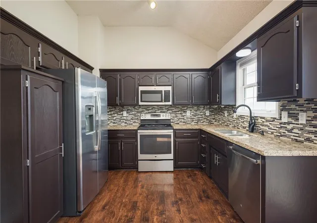 Photo 3 of Single family home for sale at 1307 Willow Dr, Greenwood, MO 64034 | MLS# 2646350 | Listing updated on 2026-10-23