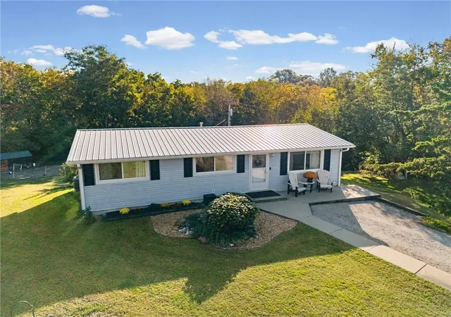 Photo 1 of Sale Pending at 701 Field St, Gallatin, MO 64640 | MLS# 2646356 | Listing updated on 2026-10-14