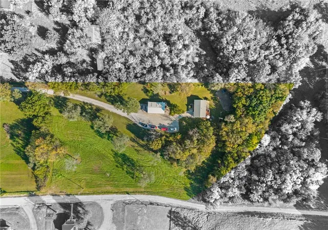 Photo 3 of Sale Pending at 701 Field St, Gallatin, MO 64640 | MLS# 2646356 | Listing updated on 2026-10-14