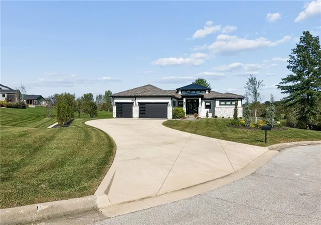 Photo 1 of Single family home for sale at 12804 NE 117th Street, Kearney, MO 64060 | MLS# 2646359 | Listing updated on 2026-10-09