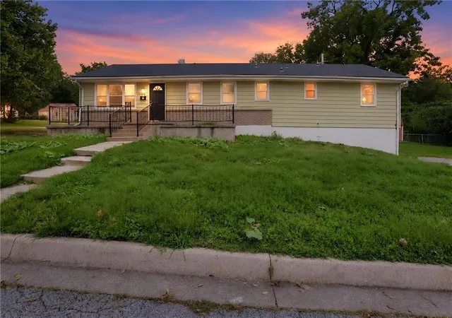 Photo 1 of Sale Pending at 3406 E 73rd Street, Kansas City, MO 64132 | MLS# 2646372 | Listing updated on 2026-10-17