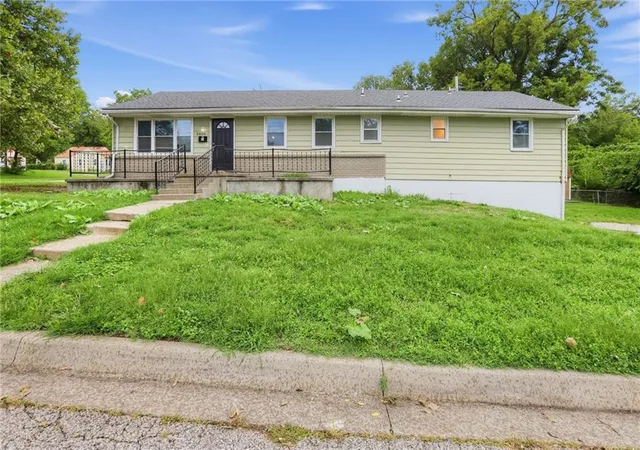 Photo 2 of Sale Pending at 3406 E 73rd Street, Kansas City, MO 64132 | MLS# 2646372 | Listing updated on 2026-10-17