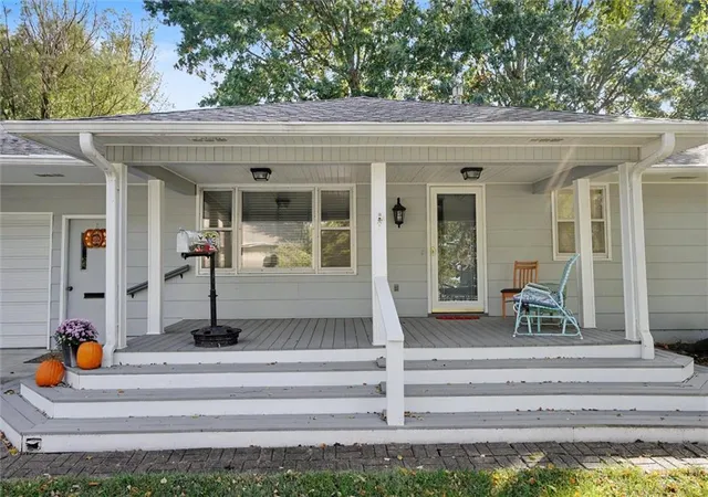 Photo 2 of Single family home for sale at 625 Maple St, Wellsville, KS 66092 | MLS# 2646390 | Listing updated on 2026-10-15