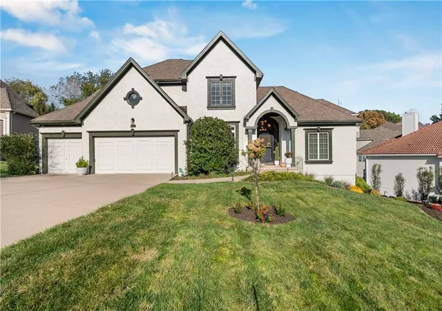 Photo 1 of Single family home for sale at 5452 Ne Northgate Cir, Lees Summit, MO 64064 | MLS# 2646394 | Listing updated on 2026-10-30