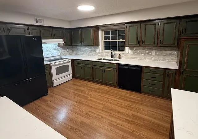 Photo 2 of Single family home for sale at 812 Sheridan Rd, Olathe, KS 66061 | MLS# 2646396 | Listing updated on 2026-10-11