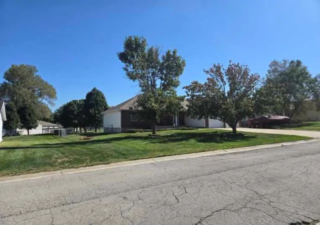 Photo 4 of Single family home for sale at 806 Orchid St, Garden City, MO 64747 | MLS# 2646401 | Listing updated on 2026-10-10