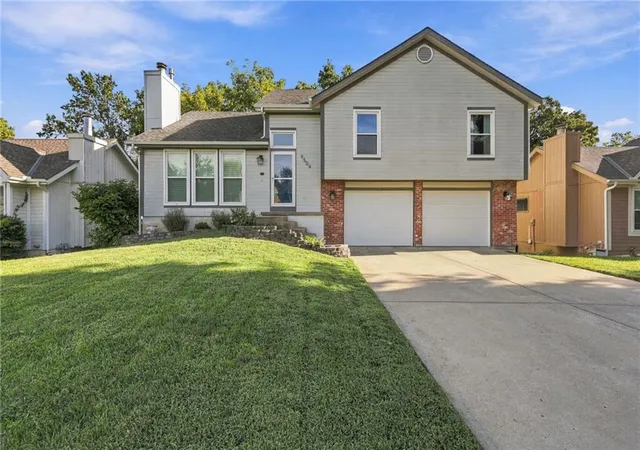 Photo 1 of Single family home for sale at 9504 NW 87th Terrace, Kansas City, MO 64153 | MLS# 2646410 | Listing updated on 2026-10-28