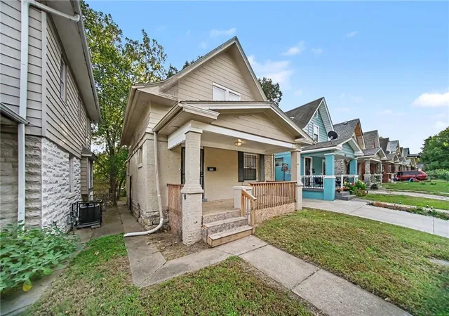 Photo 2 of Single family home for sale at 1603 Elmwood St, Kansas City, MO 64127 | MLS# 2646412 | Listing updated on 2026-10-14