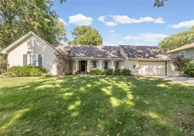 Photo 1 of Sale Pending at 7812 W 100th Terrace, Overland Park, KS 66212 | MLS# 2646418 | Listing updated on 2026-10-18