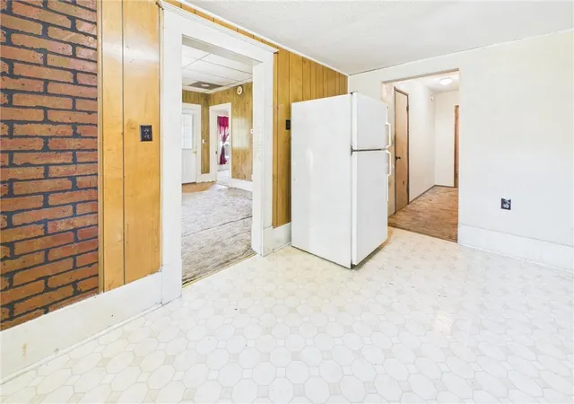 Photo 4 of Single family home for sale at 108 S Lee St, Leeton, MO 64761 | MLS# 2646419 | Listing updated on 2026-10-11