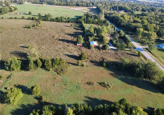 Photo 18 of Land for sale at 00000 Lonestar Rd, Fontana, KS 66026 | MLS# 2646420 | Listing updated on 2026-10-11