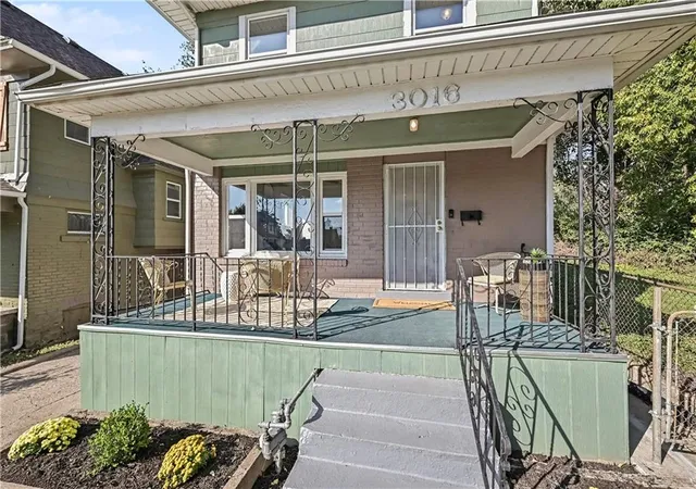 Photo 3 of Single family home for sale at 3016 Agnes Ave, Kansas City, MO 64128 | MLS# 2646426 | Listing updated on 2026-10-16