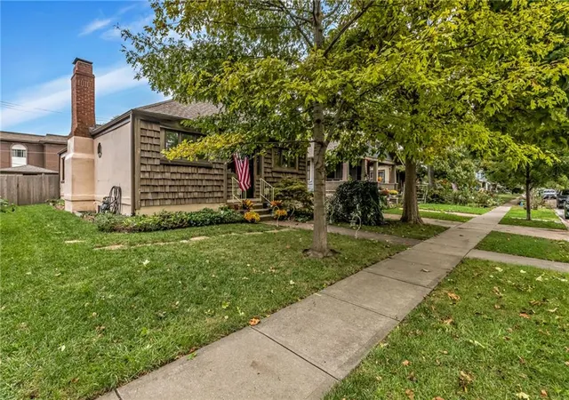 Photo 2 of Single family home for sale at 2106 Erie St, Kansas City, MO 64116 | MLS# 2646427 | Listing updated on 2026-10-18