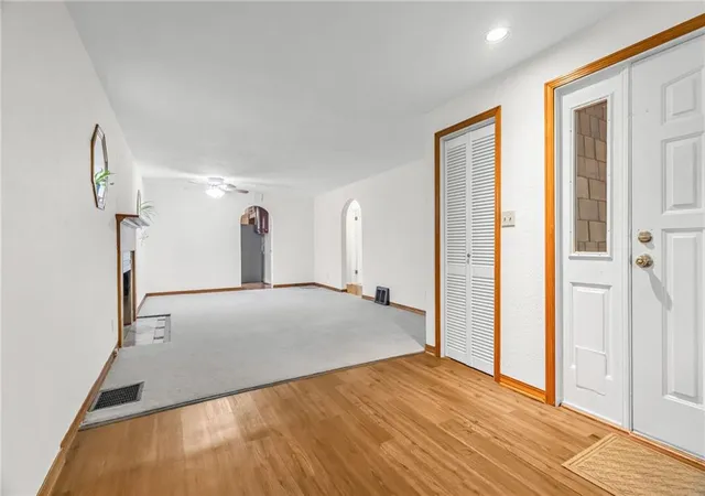 Photo 4 of Single family home for sale at 2106 Erie St, Kansas City, MO 64116 | MLS# 2646427 | Listing updated on 2026-10-18
