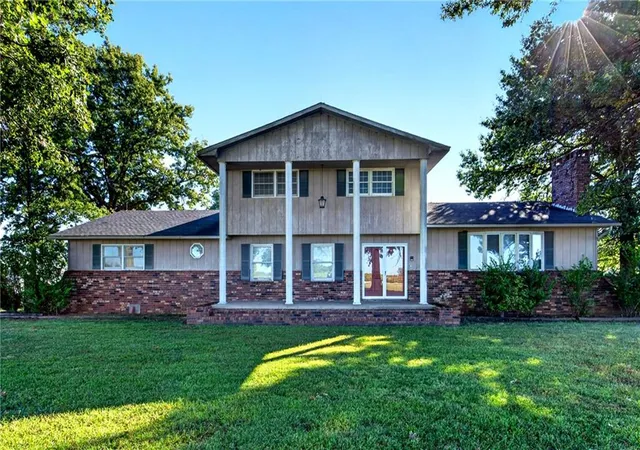 Photo 1 of Single family home for sale at 622 N 69 Highway, Arma, KS 66712 | MLS# 2646432 | Listing updated on 2026-10-09