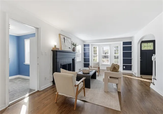 Photo 3 of Single family home for sale at 1264 W Gregory Blvd, Kansas City, MO 64114 | MLS# 2646443 | Listing updated on 2026-10-19