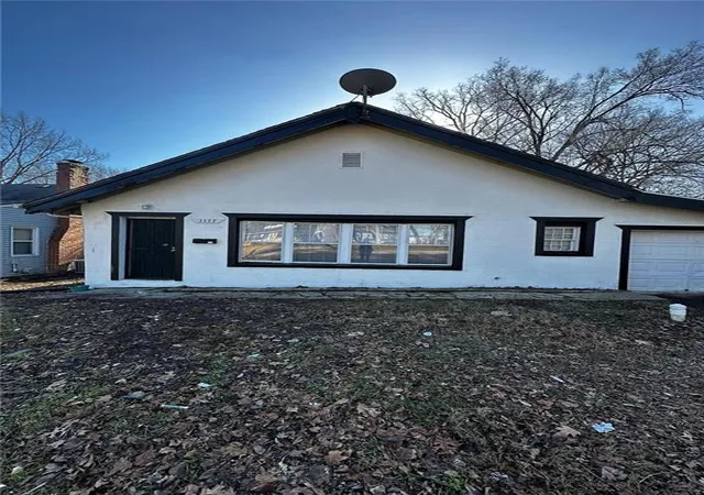 Photo 1 of Single family home for sale at 1177 E 65th Street, Kansas City, MO 64131 | MLS# 2646462 | Listing updated on 2026-10-20