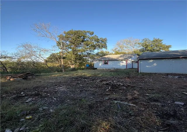 Photo 14 of Single family home for sale at 8202 E Shady Tree Ln, Freeman, MO 64746 | MLS# 2646466 | Listing updated on 2026-10-09