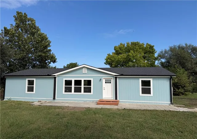 Single family home for sale at 111 NW 800th Road, Warrensburg, MO 64093 | MLS# 2646474