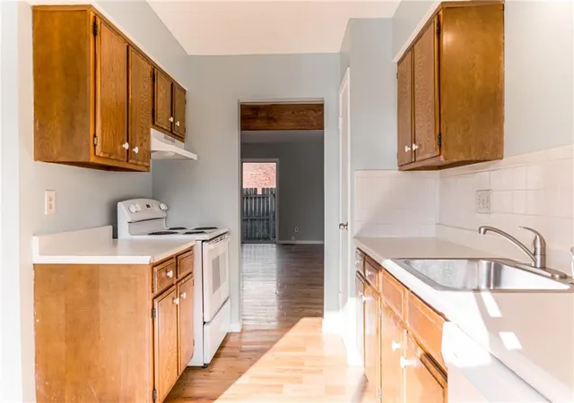 Photo 3 of Townhouse for sale at 11250 College Ave, Kansas City, MO 64137 | MLS# 2646478 | Listing updated on 2026-10-12