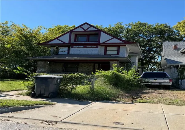 Photo 1 of Single family home for sale at 4208 Wabash Ave, Kansas City, MO 64130 | MLS# 2646480 | Listing updated on 2026-10-20