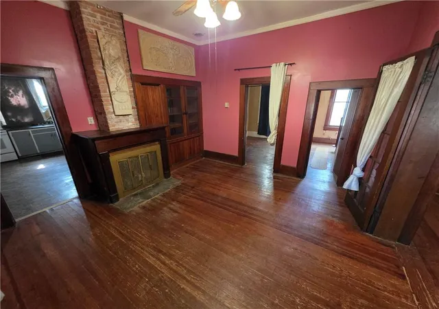 Photo 3 of Single family home for sale at 114 W Joe Davis St, El Dorado Springs, MO 64744 | MLS# 2646484 | Listing updated on 2026-10-10