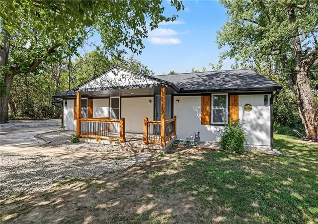 Photo 3 of Single family home for sale at 5540 Lafayette Ave, Kansas City, KS 66104 | MLS# 2646485 | Listing updated on 2026-10-09