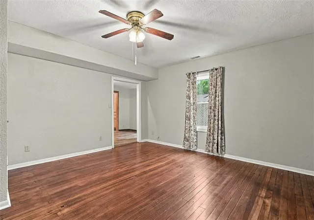 Photo 4 of Single family home for sale at 414 Elm St, Wellsville, KS 66092 | MLS# 2646496 | Listing updated on 2026-10-16