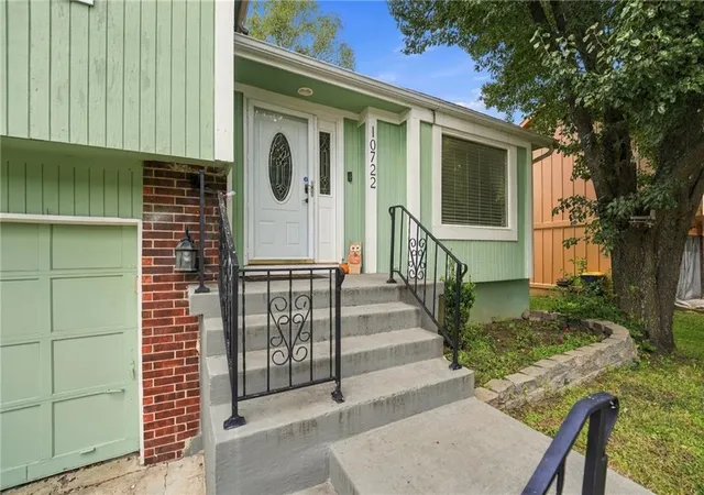 Photo 2 of Single family home for sale at 10722 Stark Ave, Kansas City, MO 64134 | MLS# 2646498 | Listing updated on 2026-10-21