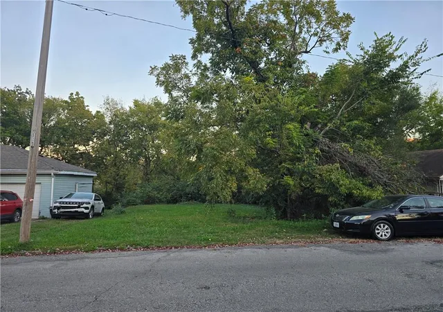 Photo 2 of Land for sale at 3225 Elmwood Ave, Kansas City, MO 64128 | MLS# 2646507 | Listing updated on 2026-10-13