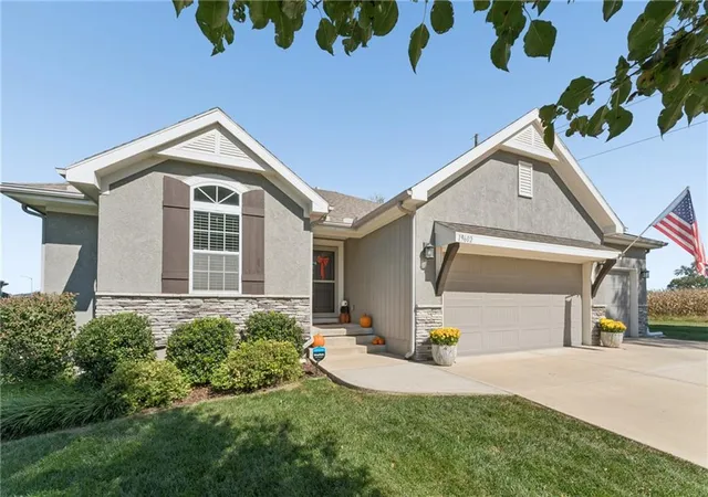 Photo 2 of Single family home for sale at 19602 W 197th Terrace, Spring Hill, KS 66083 | MLS# 2646508 | Listing updated on 2026-10-17