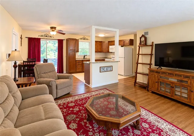 Photo 4 of Single family home for sale at 7833 Lathrop Ct, Kansas City, KS 66109 | MLS# 2646517 | Listing updated on 2026-10-10