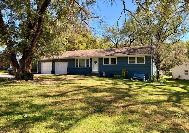Photo 1 of Single family home for sale at 7833 Lathrop Ct, Kansas City, KS 66109 | MLS# 2646517 | Listing updated on 2026-10-10